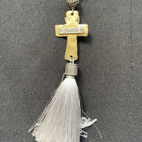 pearl cross necklace - Picture 2 of 3